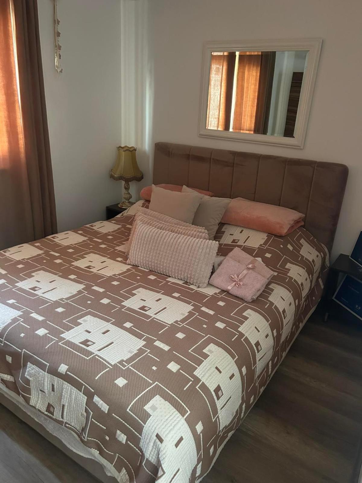 קולן וקוף Naid Apartmani מראה חיצוני תמונה
