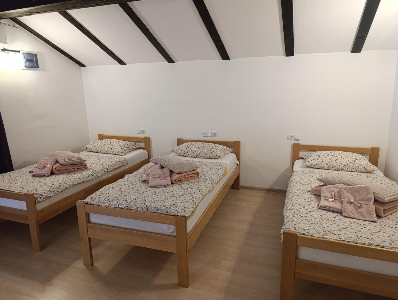 קולן וקוף Naid Apartmani מראה חיצוני תמונה