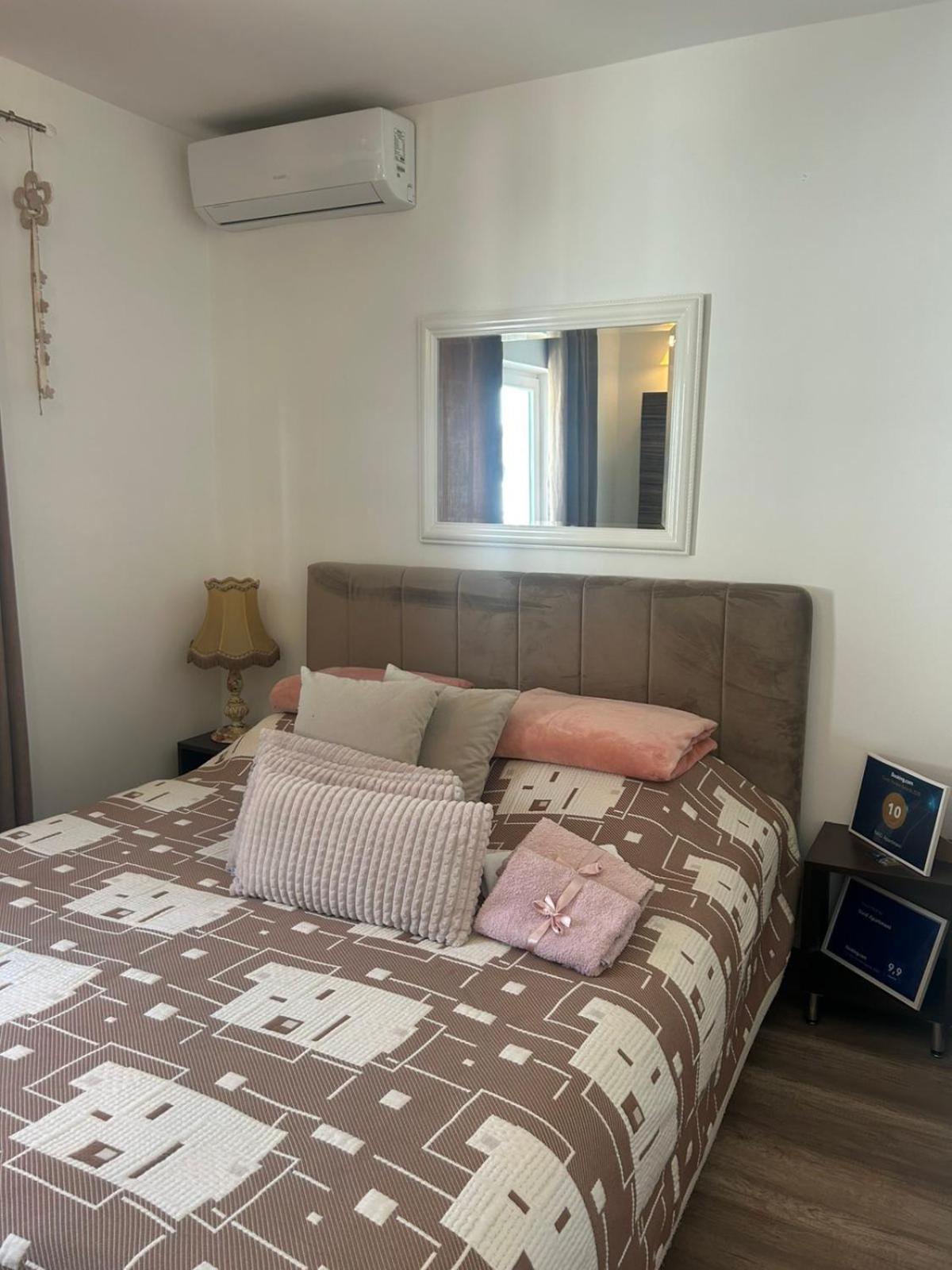 קולן וקוף Naid Apartmani מראה חיצוני תמונה