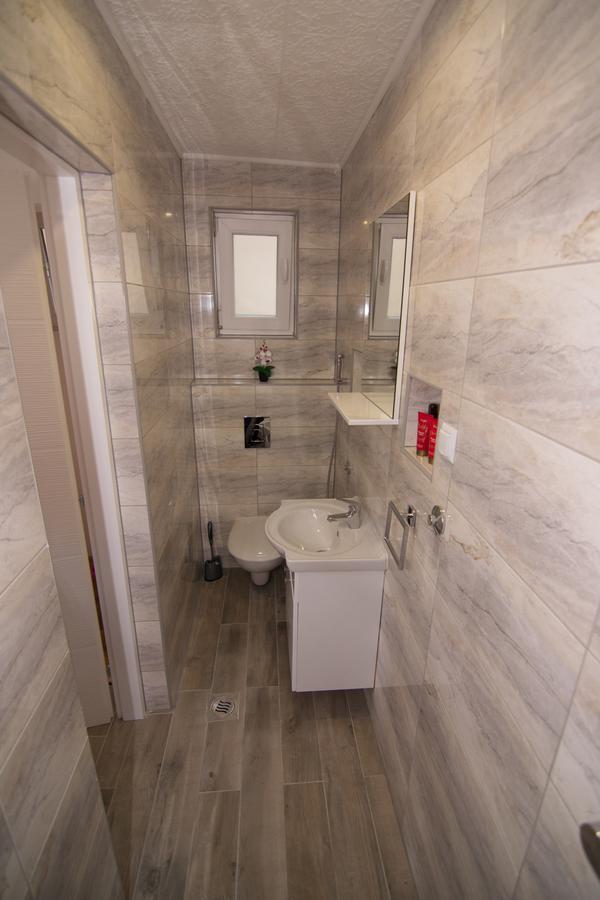 קולן וקוף Naid Apartmani מראה חיצוני תמונה